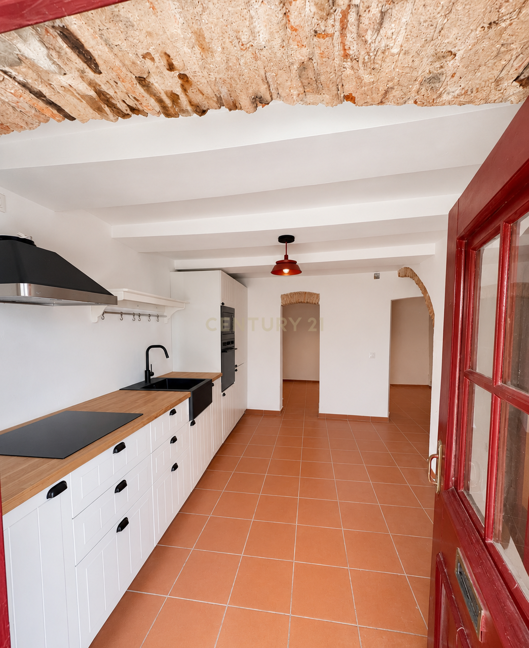 Fotografia 3 de Moradia T3 Totalmente Reabilitada com Terraço Panorâmico de 360º sobre a Cidade de Estremoz.