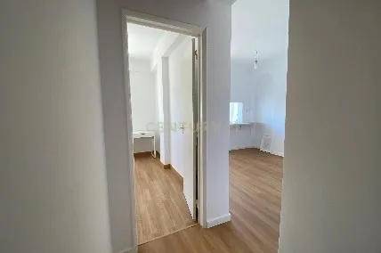 Encantador Apartamento T1 Renovado para Arrendamento de Longa Duração – Amadora, Lisboa - Image 5