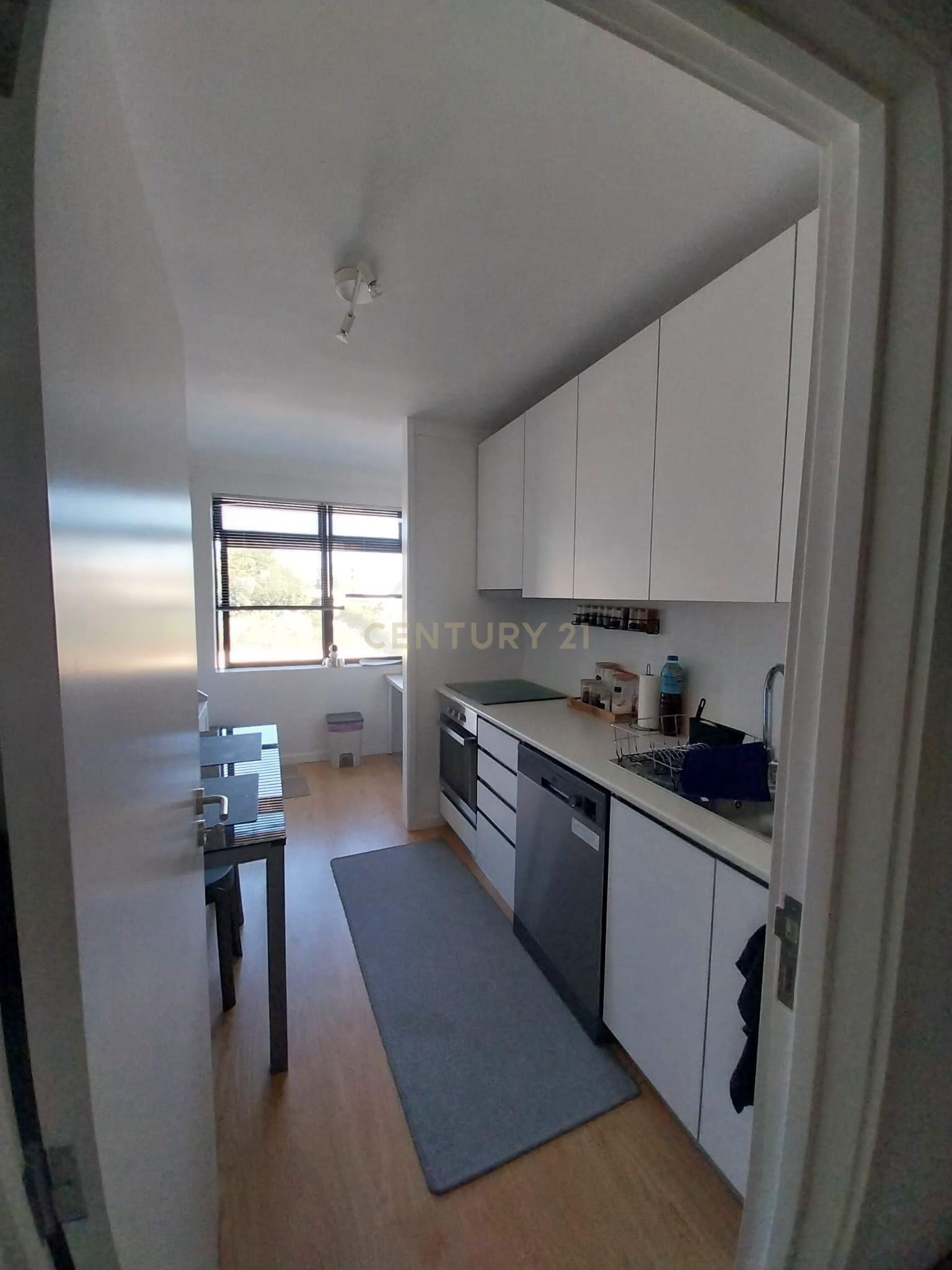 Apartamento T1 em Vilar de Andorinho, €215.000