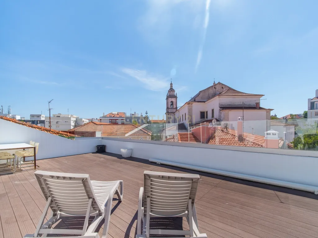 Penthouse Duplex T8 em Campo de Ourique - Lisboa - Image 6