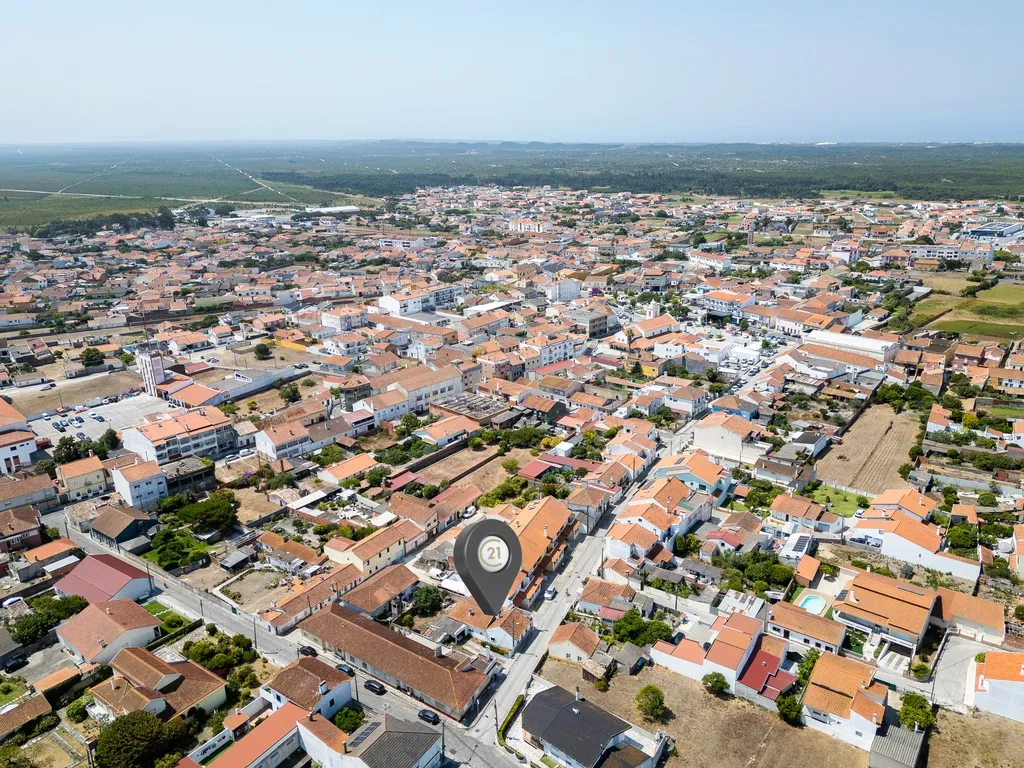 Moradia T3 Térrea com Espaço Exterior – Centro da Vila de Vieira de Leiria - Image 23