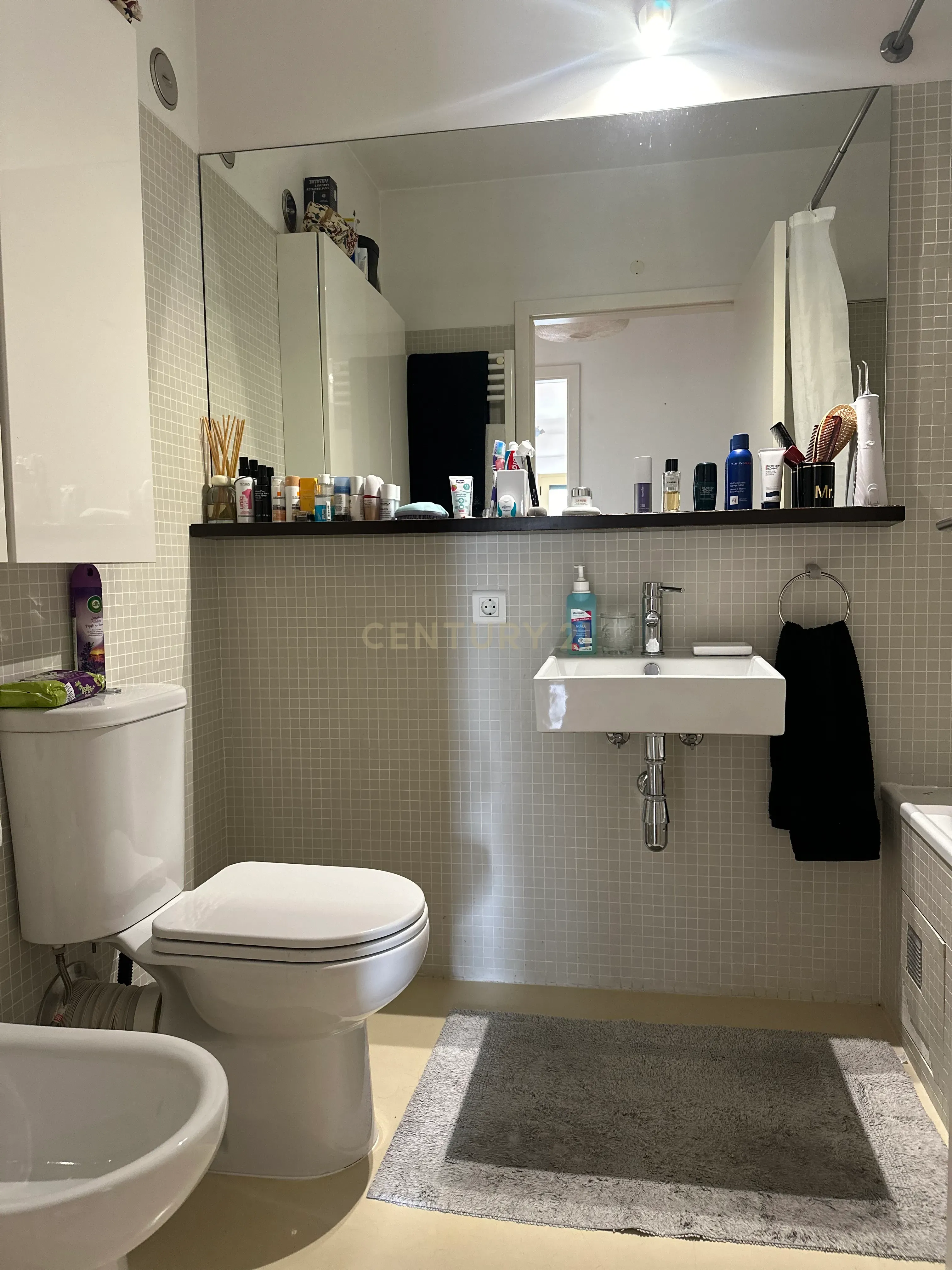 Apartamento T2 com 118m2 para venda nas Avenidas Novas com uma excelente localização proximo da estação de Entrecampos e da Cidade Universitária. - Image 26