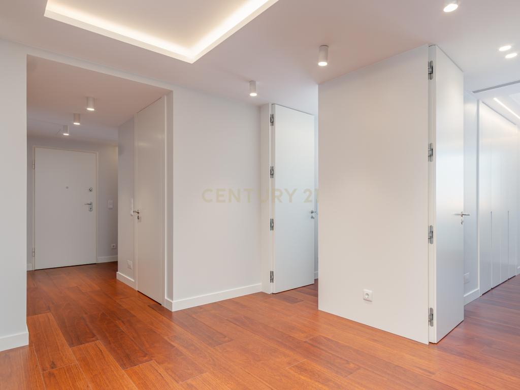 Emprendimento novo 2026, Apartamentos contemporaneos de elevado padrão. - Image 42