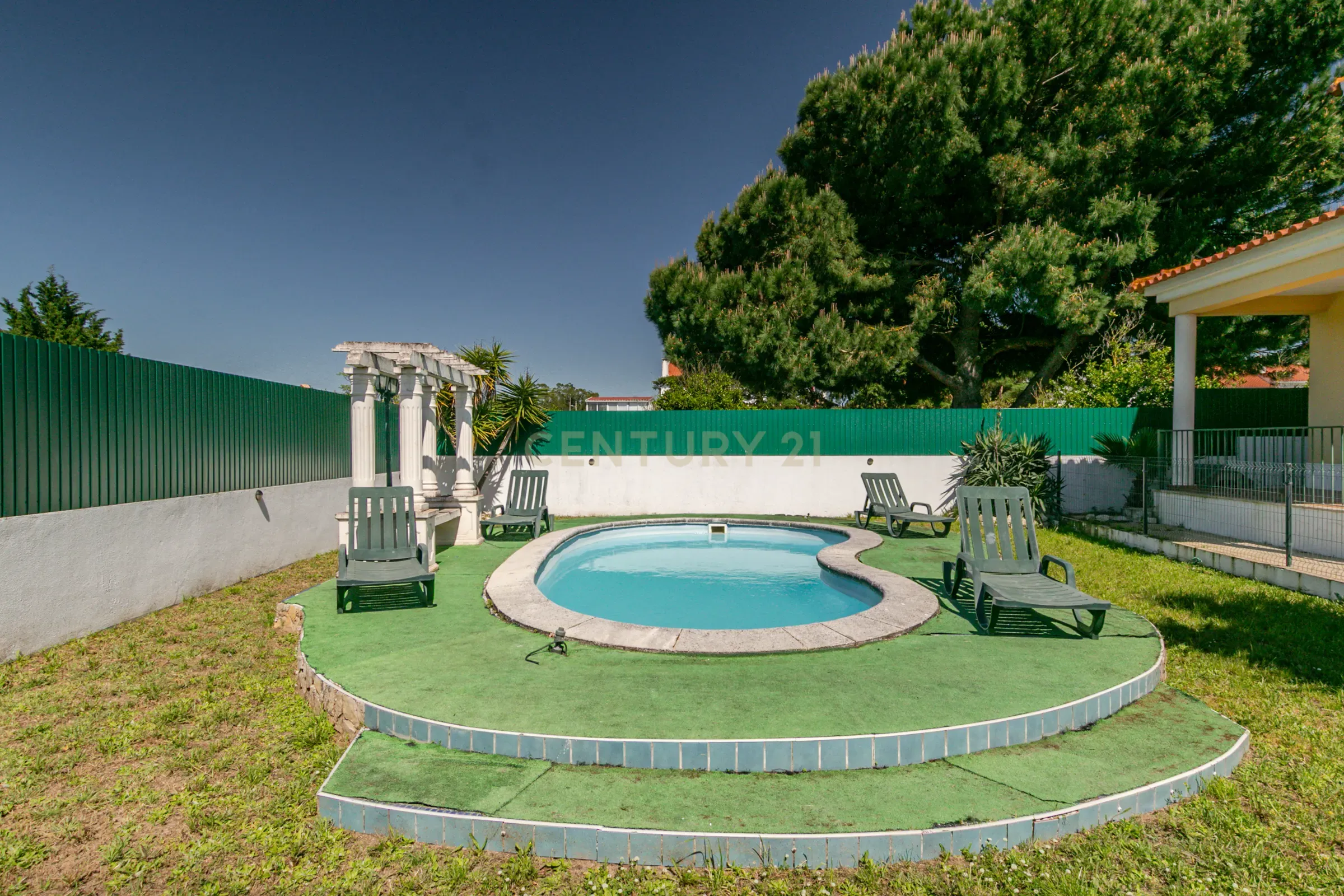 Moradia Rural T4 com Piscina e Jardim — Entre Setúbal e Lisboa - Image 51