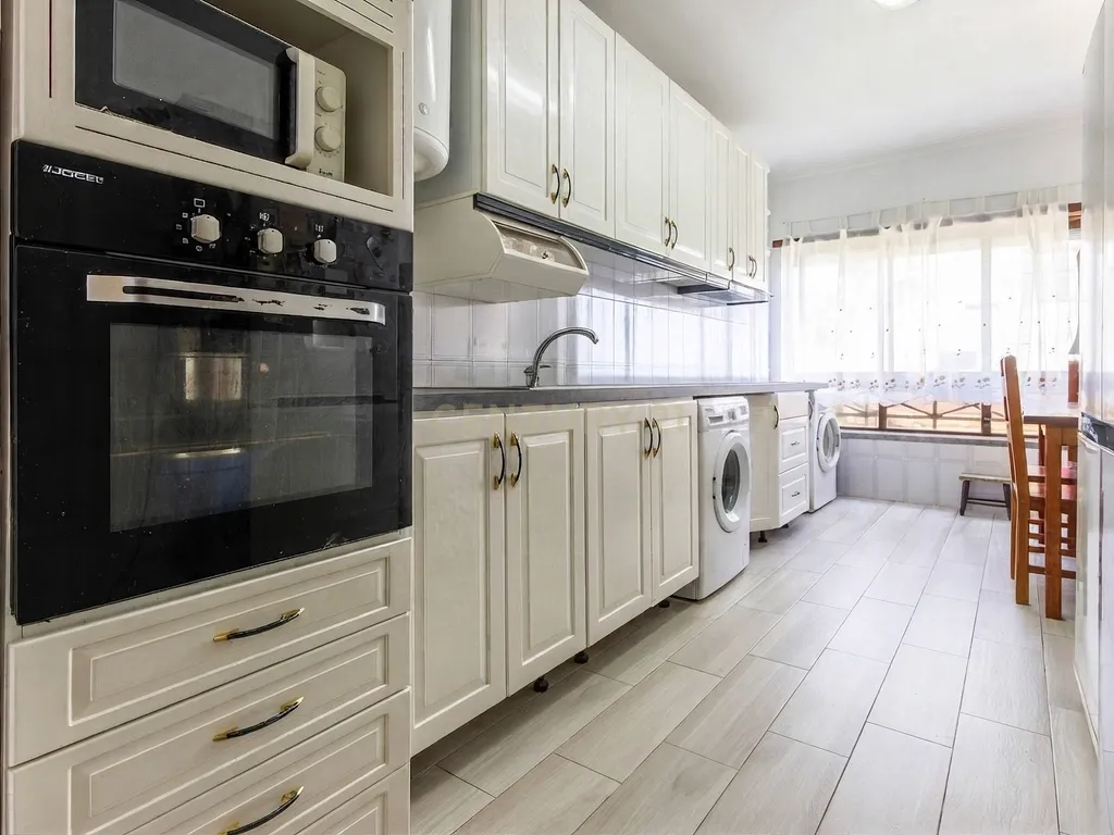 Apartamento T3 em Quinta do Conde, Sesimbra - Image 6