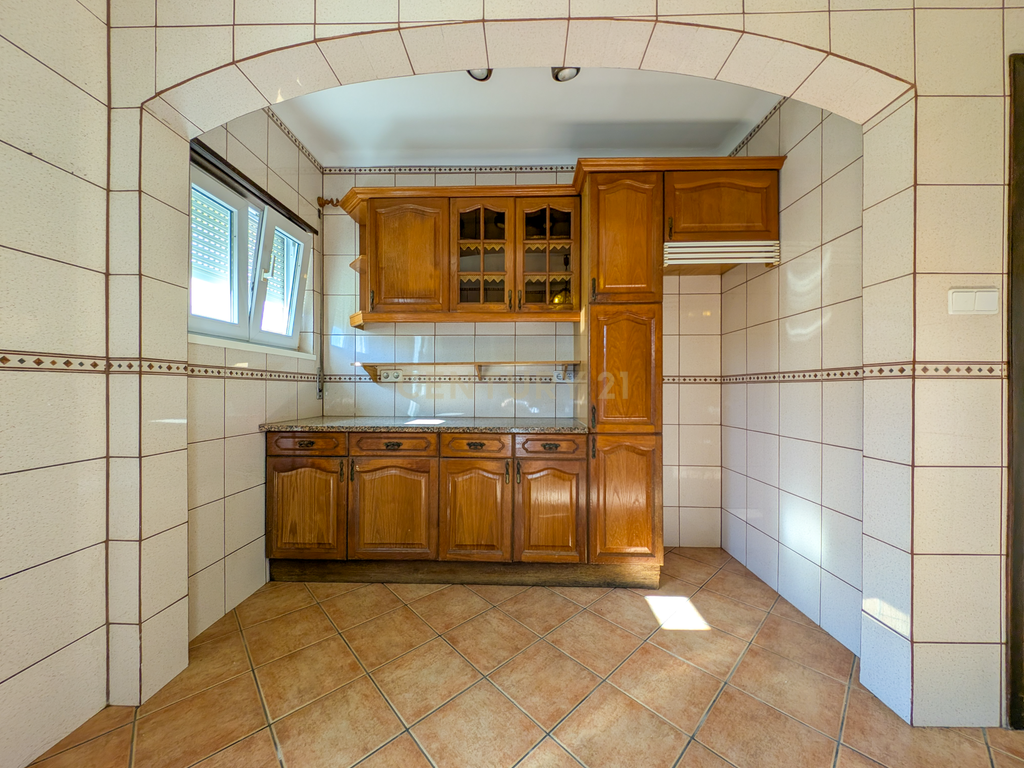 Pinhal Palmeira - Moradia Bifamiliar + Moradia T2 com Armazém em Terreno de 1.010 m² - Image 7