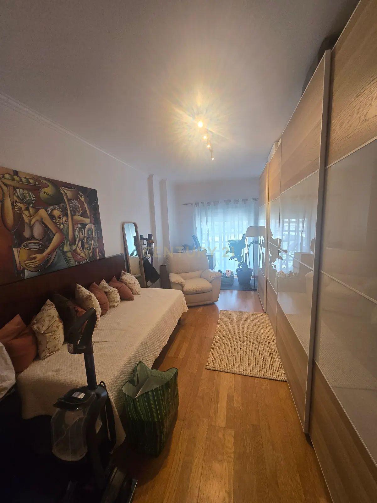 Apartamento T4 à venda em Almada, Cova da Piedade, Pragal e Cacilhas, Almada — foto 5