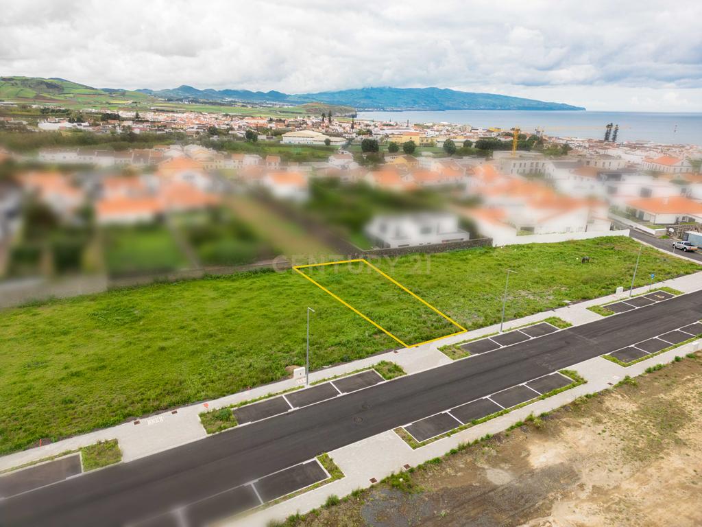 🏡 Lote para Construção – Matriz, Ribeira Grande - Image 1