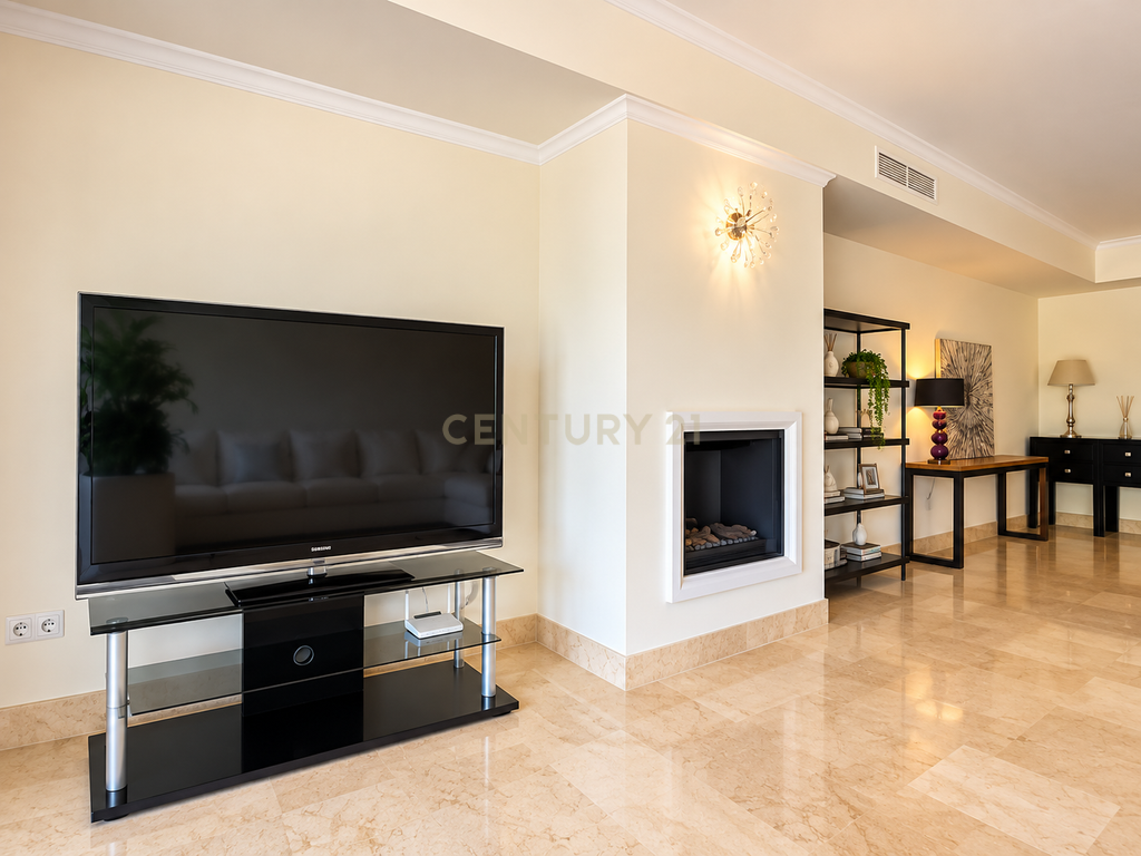 Apartamento Espaçoso com Jardim e Grande Terraço na Prestigiada Zona de Nagüeles, Marbella - Image 5