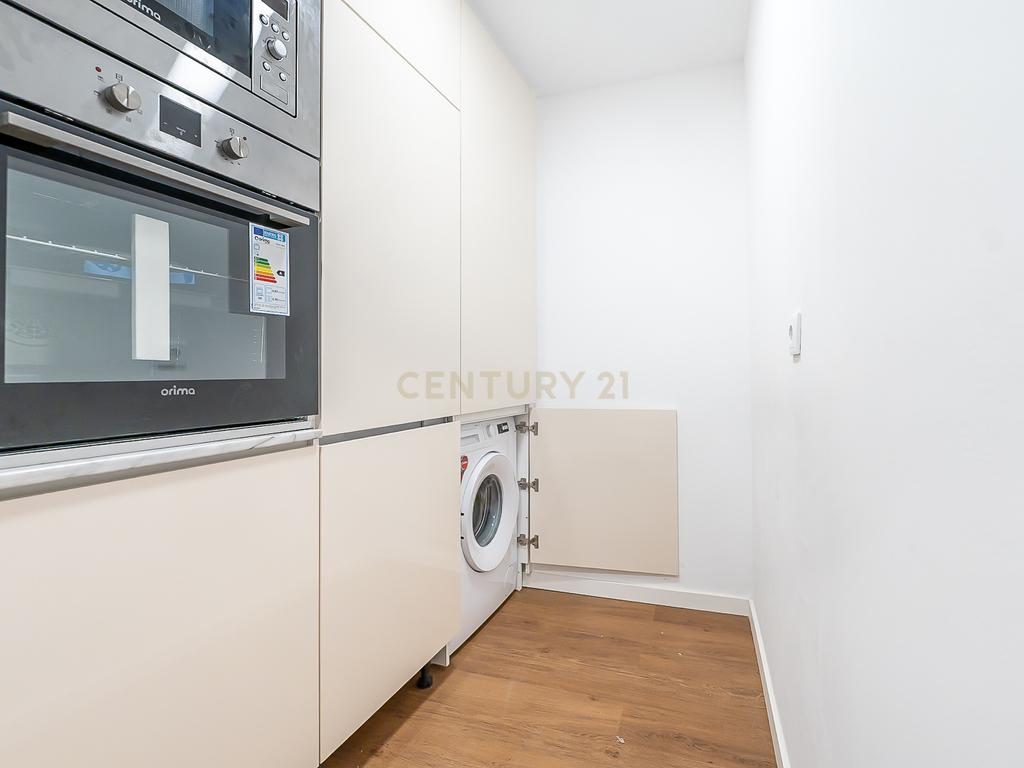 Moradia T1 em Campo de Ourique - Image 10