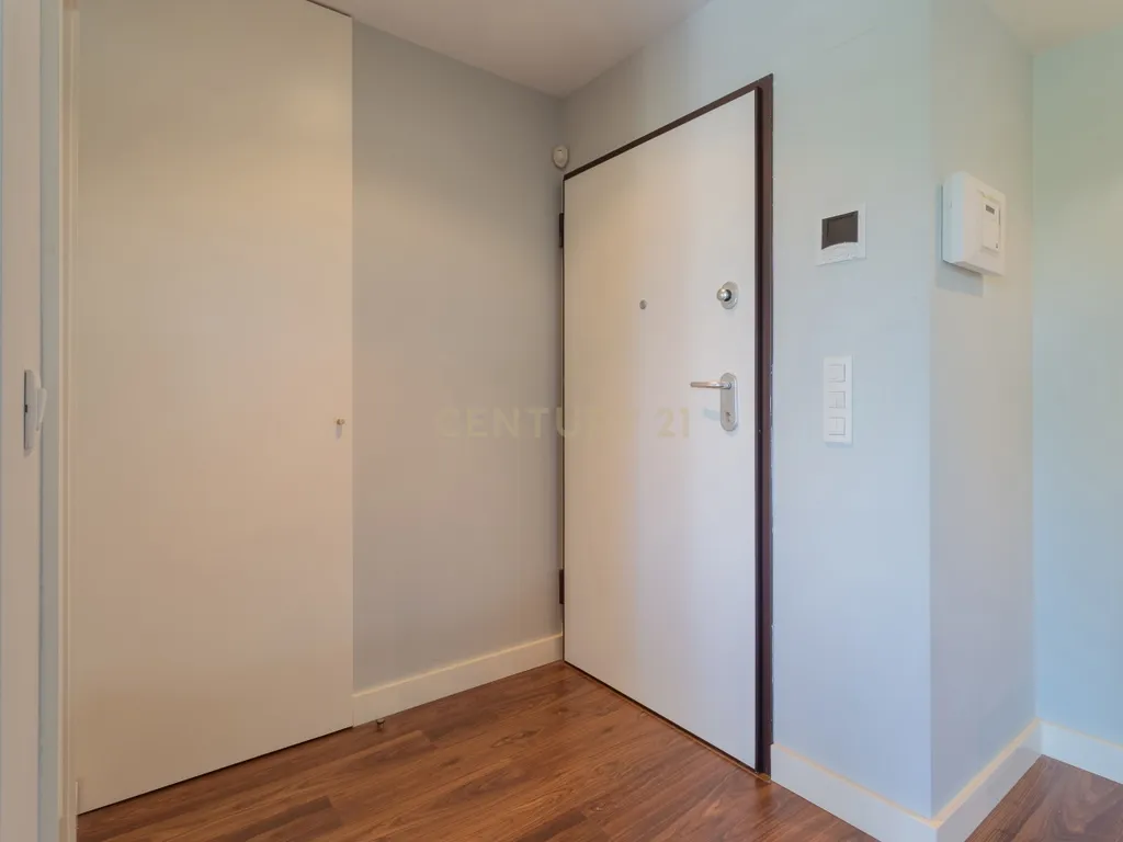 Apartamento como Novo, para arrendamento, na Caparica, Almada - Image 3