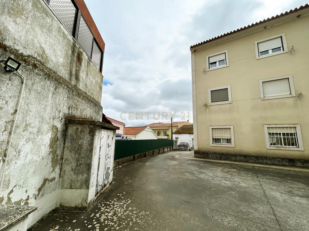 Apartamento T2 em Loures - Condomínio fechado - Image 27