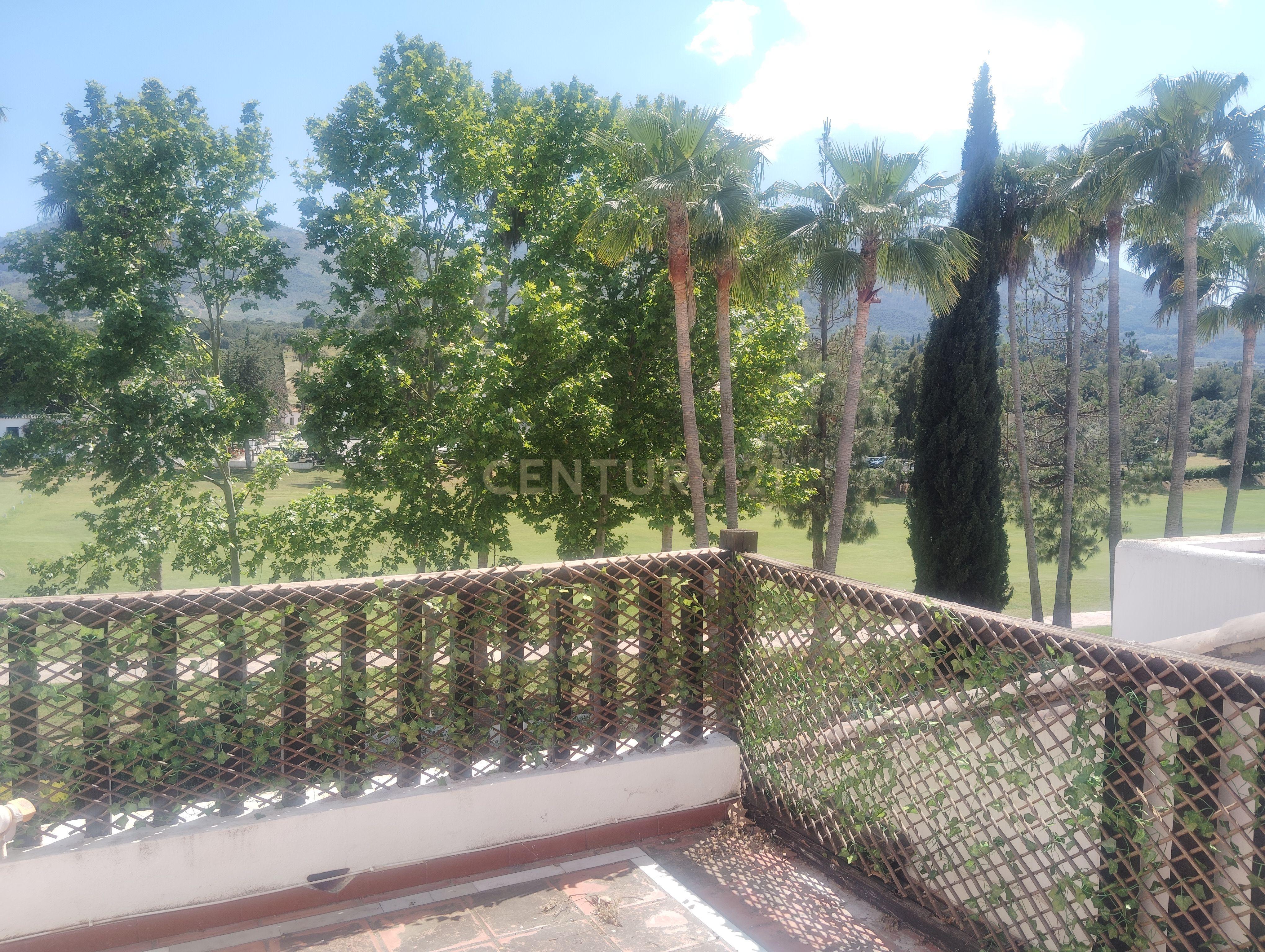Casa Térrea em Málaga com Jardim e Piscina em Comunidade Fechada - Image 22