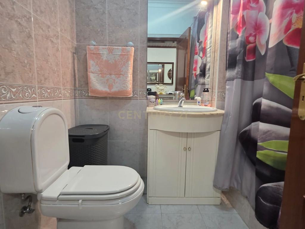 Apartamento T3 na Amora com ótimas áreas ( Novo periodo para visitas próxima 5 feira, de tarde,  dia 5 Junho 2025 - Image 7