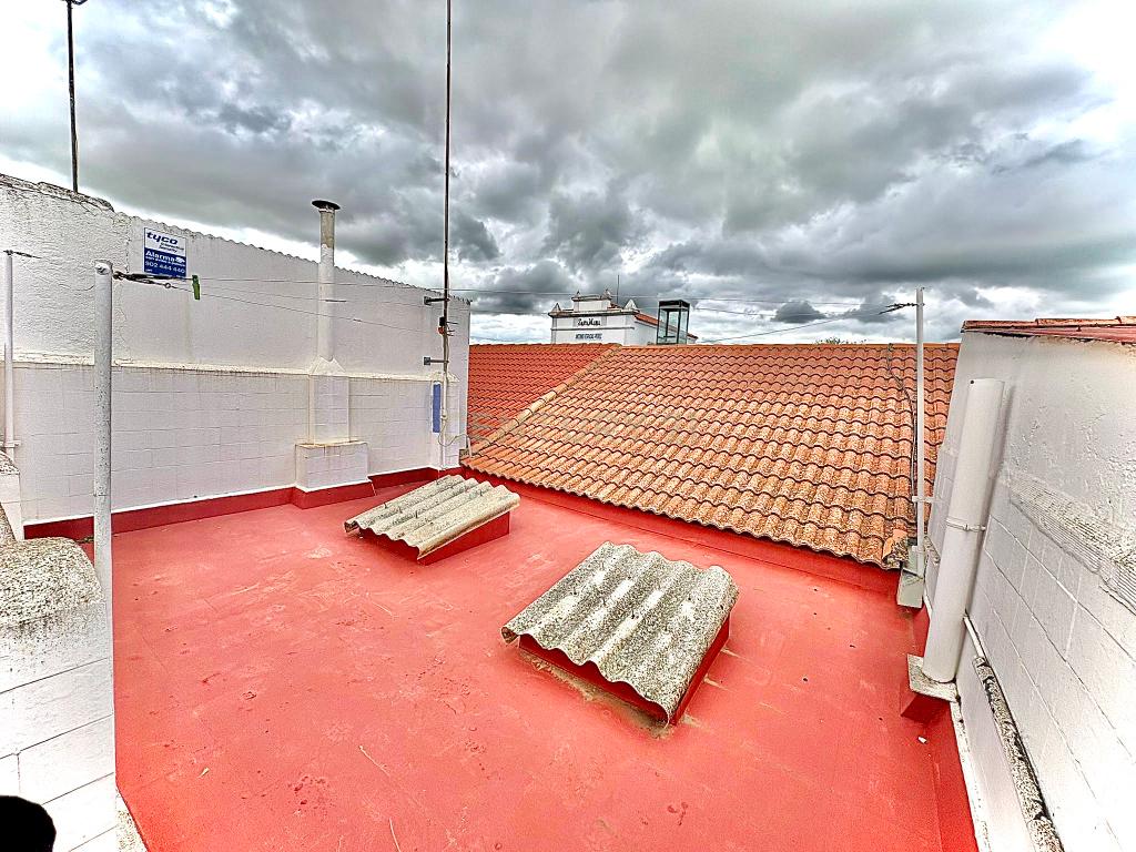 CASA COM PERSONALIDADE EM PEÑARROYA-PUEBLONUEVO (CÓRDOBA) - Image 2