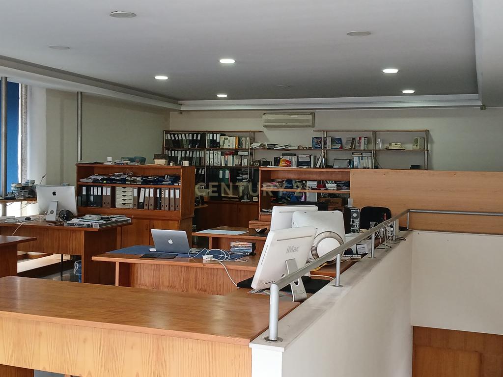 Loja Espaçosa em Barcelos - Excelente Localização e Luz Natural - Image 13