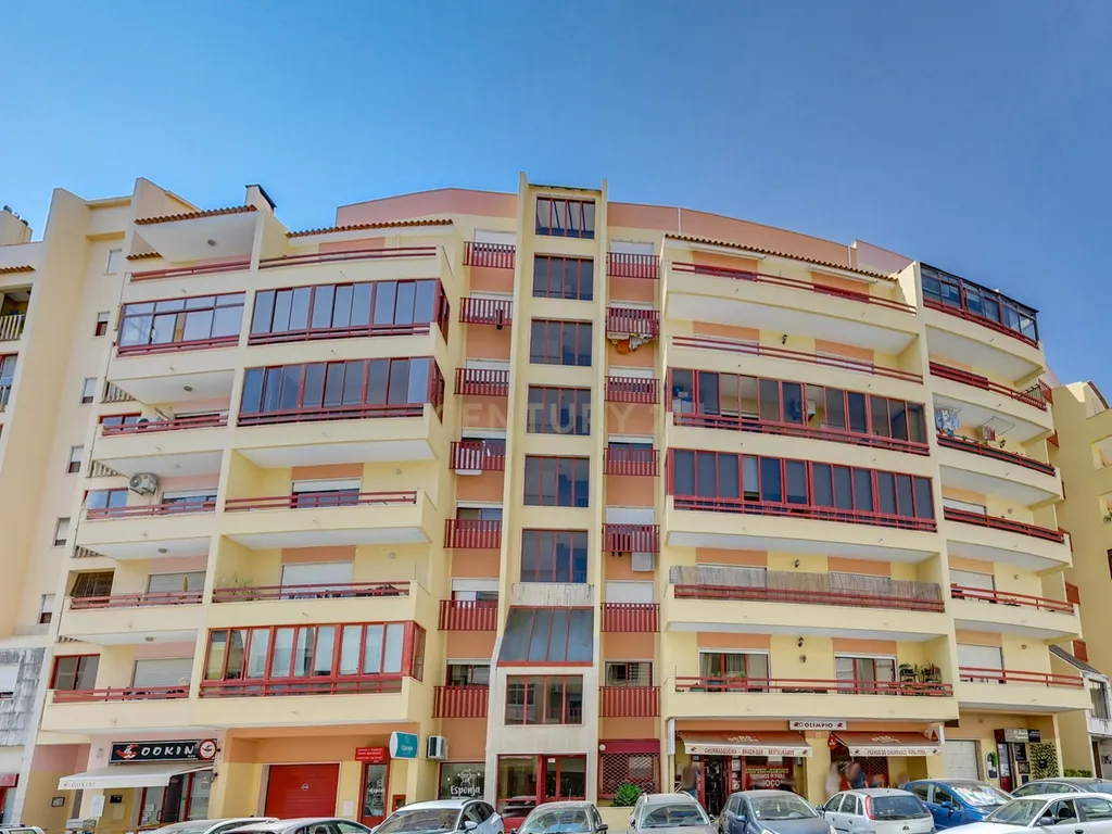 Apartamento T3 com 129m2 e Garagem, na Quinta Da Piedade - Image 23