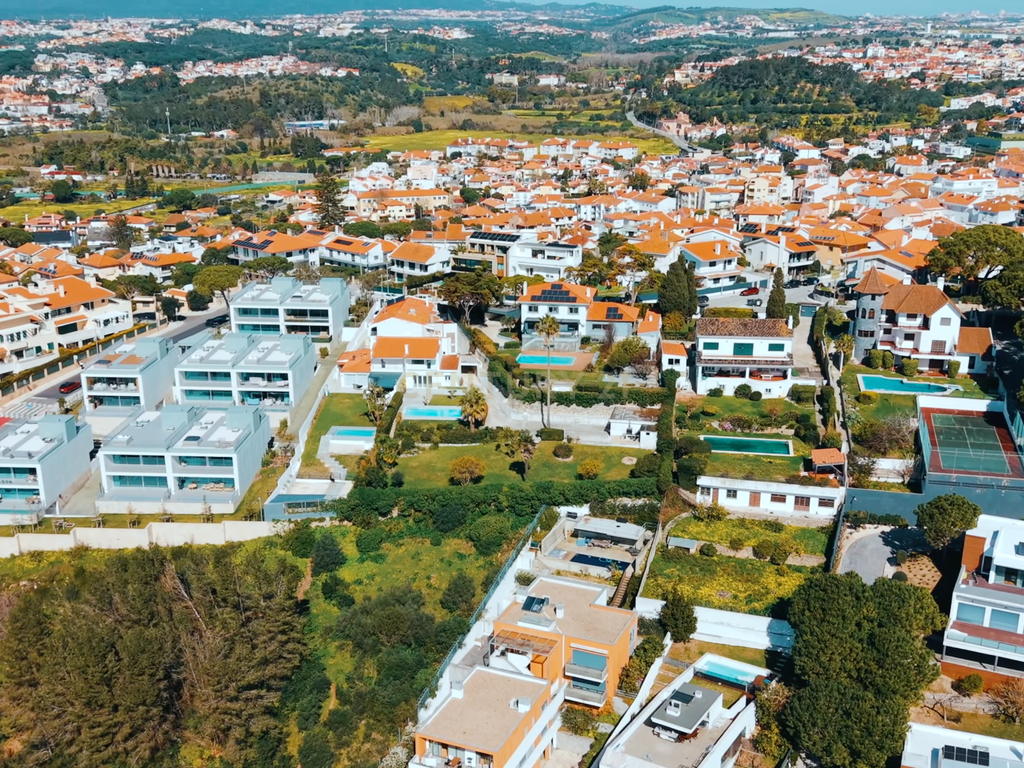 Terreno Urbano com Vista Mar na Parede, Cascais - Image 2