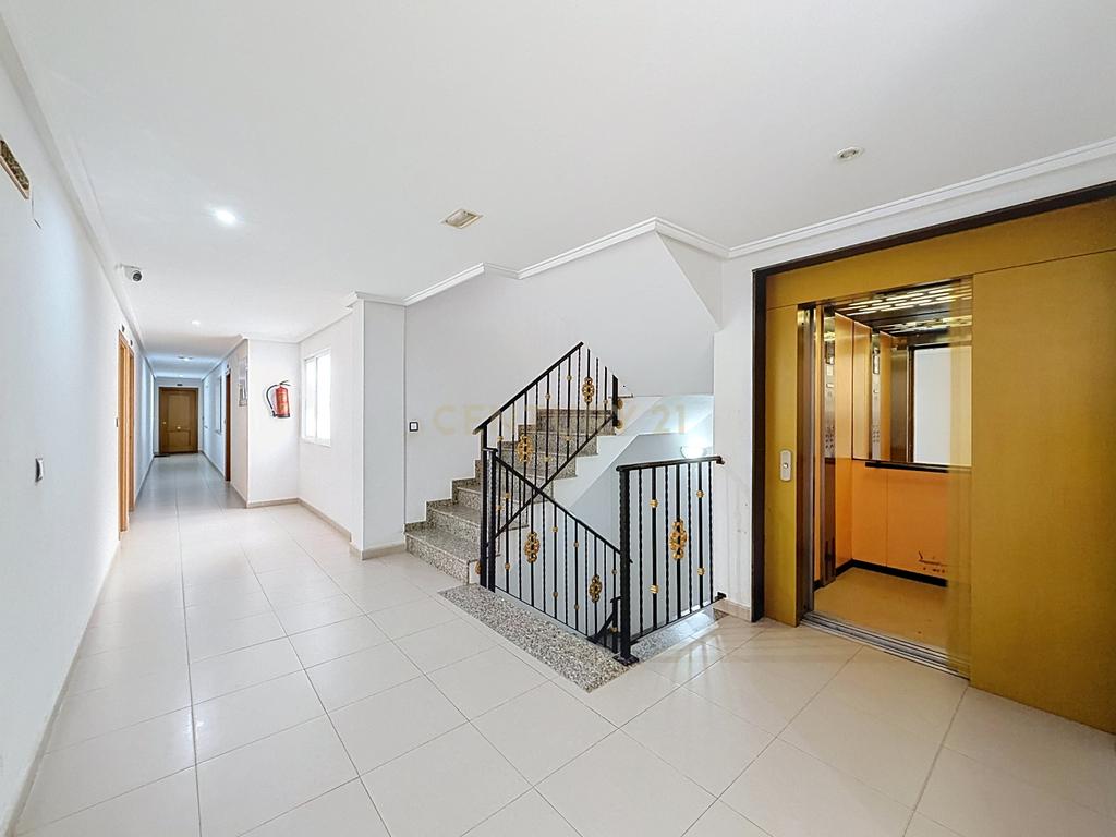 Espaçoso Apartamento T3 em Albatera, Alicante - Image 17