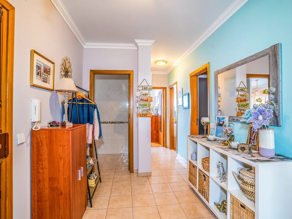 Apartamento T3 com elevador e garagem fechada em Cidade Nova, Caldas da Rainha! - Image 5