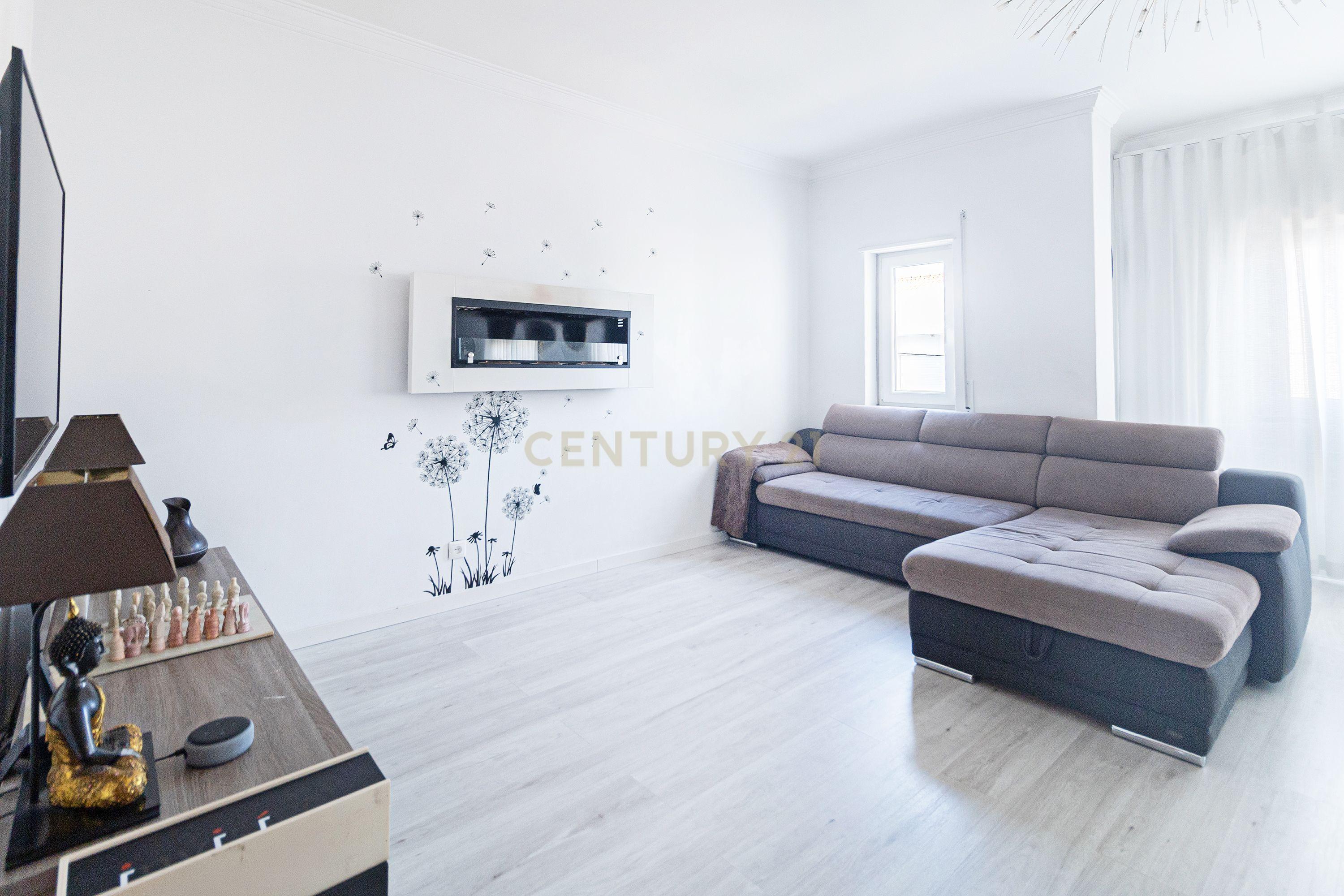 Fotografia 8 de Apartamento T3 na sobreda com possibilidade de DUPLEX