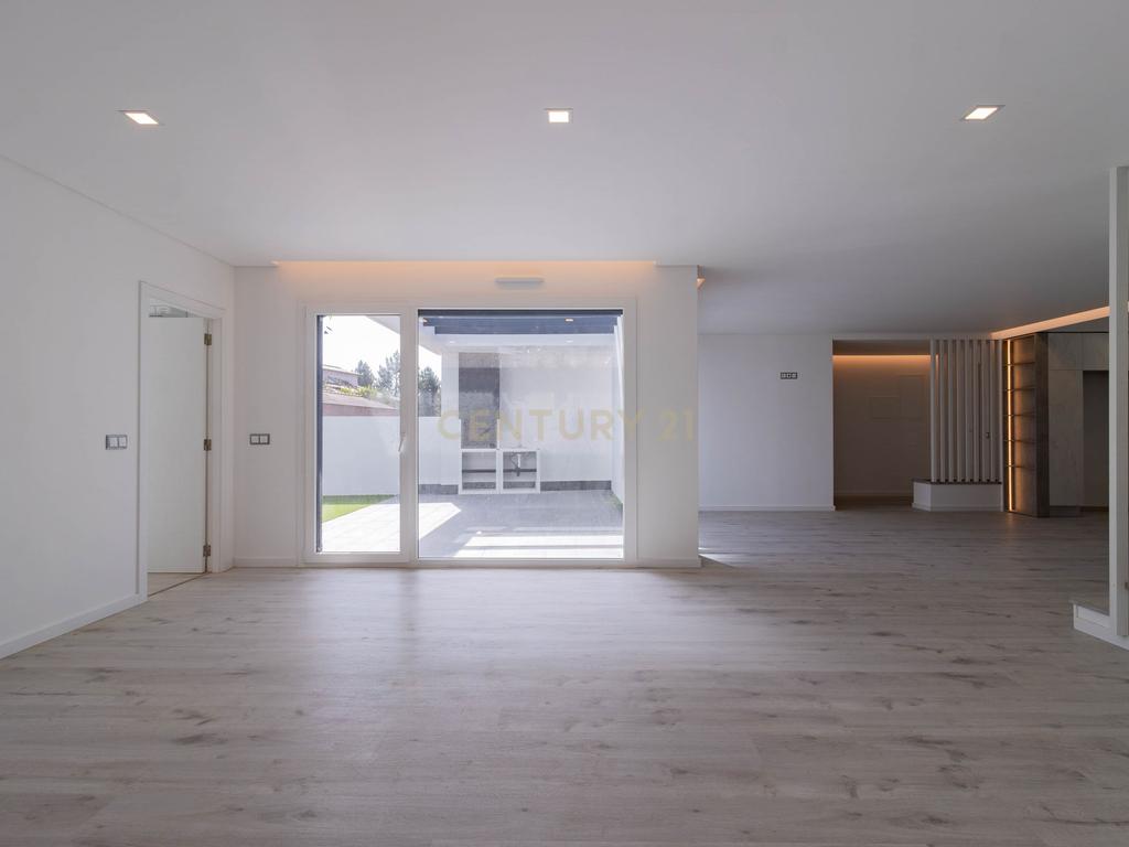 Moradia Contemporânea T3 Construção Nova em Fátima, Ourém - Image 25