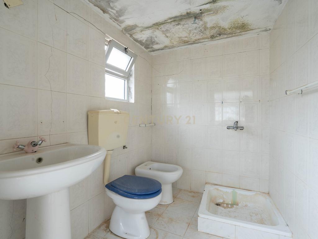 Moradia para Reabilitação - Com espaço exterior - Image 3