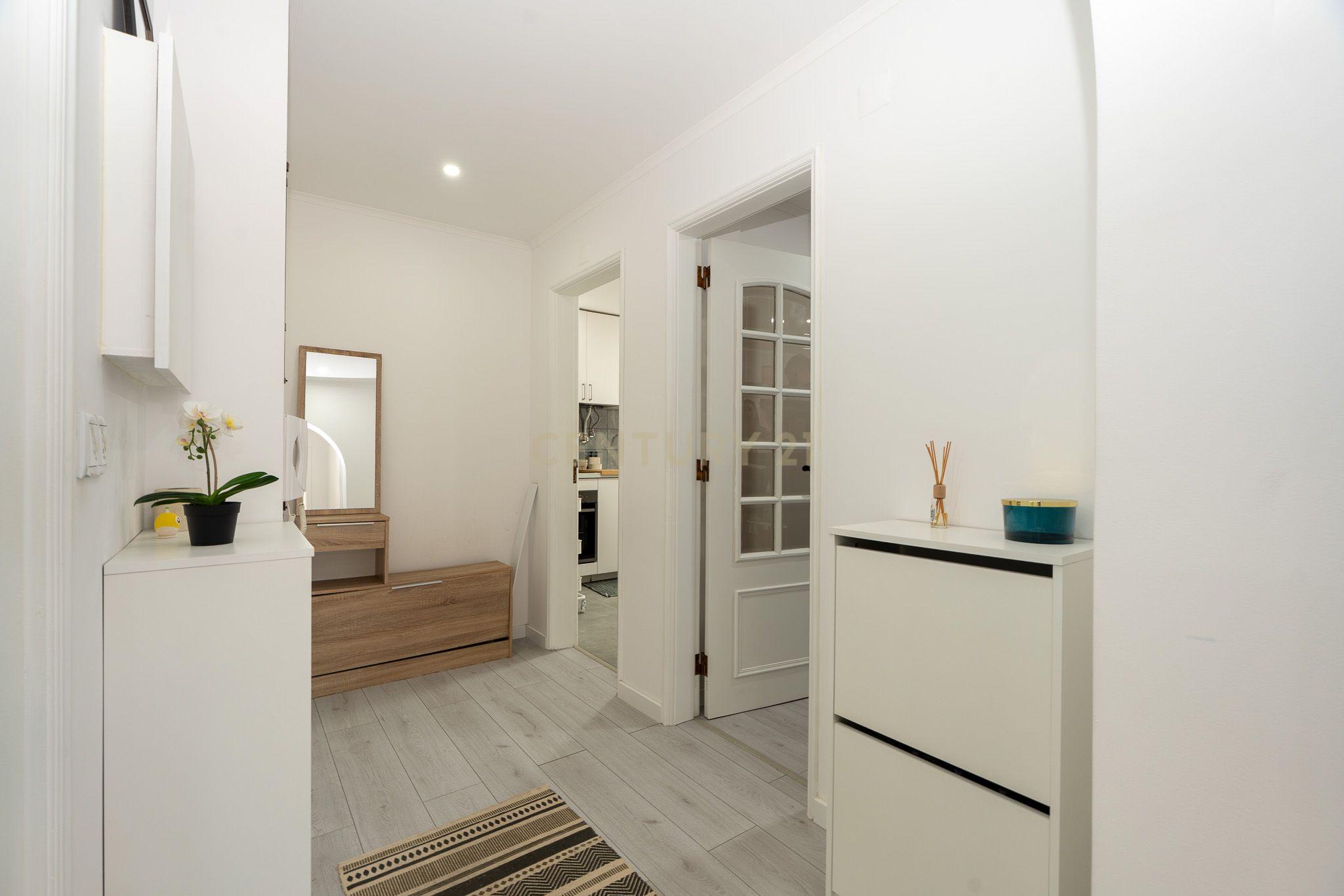 Fotografia 7 de ** ESPECTACULAR APARTAMENTO T2 REMODELADO EM ALHOS VEDROS **