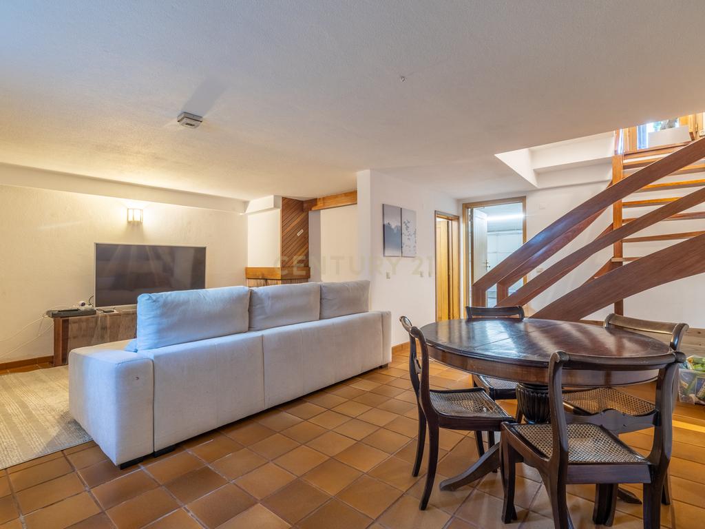 Moradia T4 com Jardim Privativo em Vila Nova de Gaia – Viva com Luz, Espaço e Centralidade - Image 40