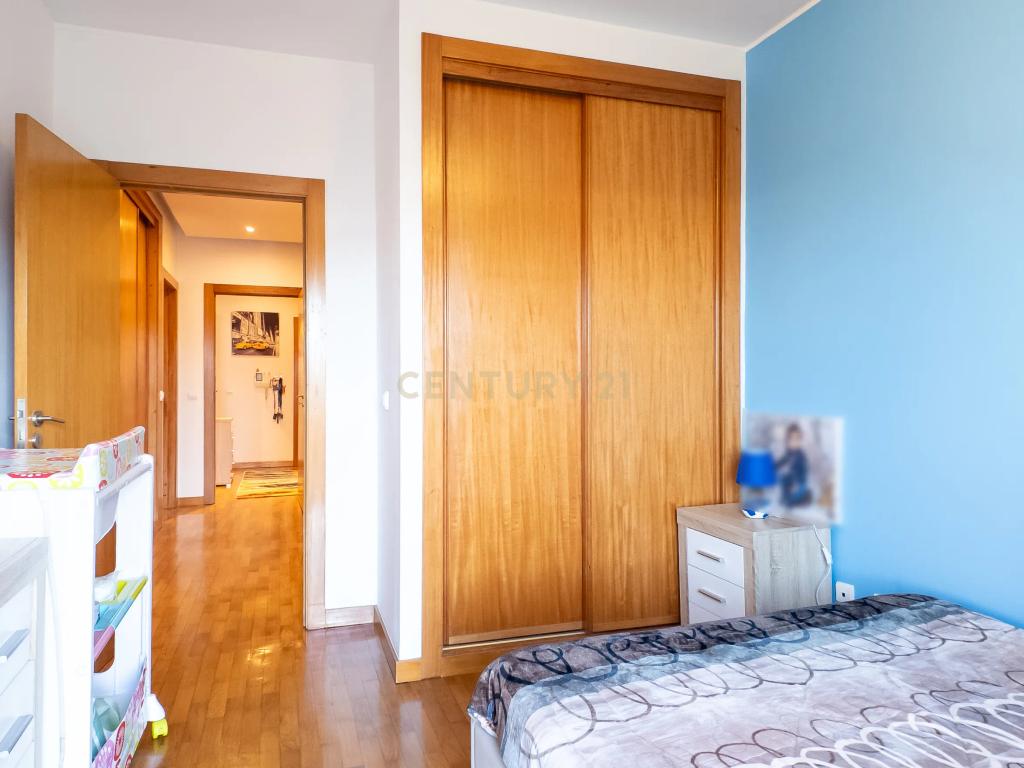 Apartamento T2+1 com terraço, Matosinhos - Image 16