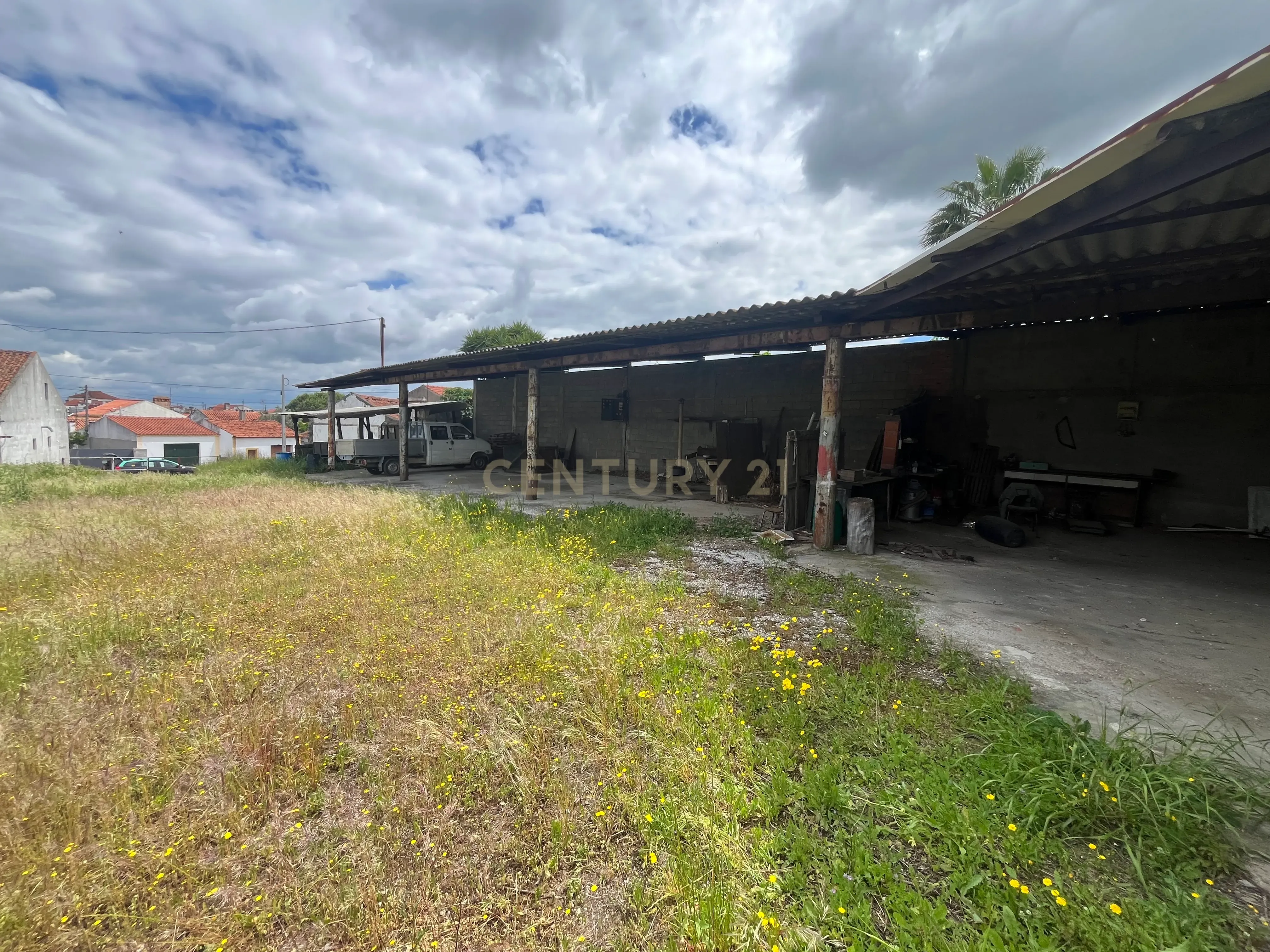 Terreno Urbano com Vista para Serra em Abrantes - Image 9