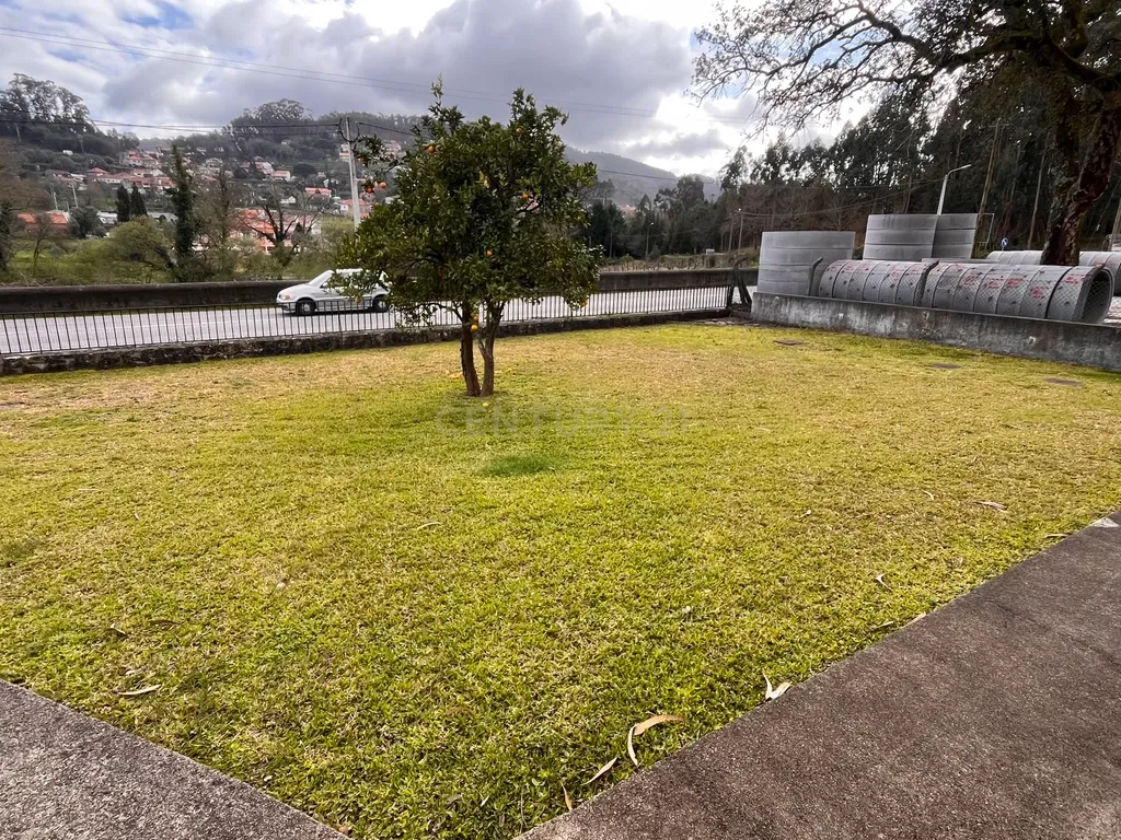 Espetacular Moradia T3 com Jardim em Viana do Castelo - Image 6