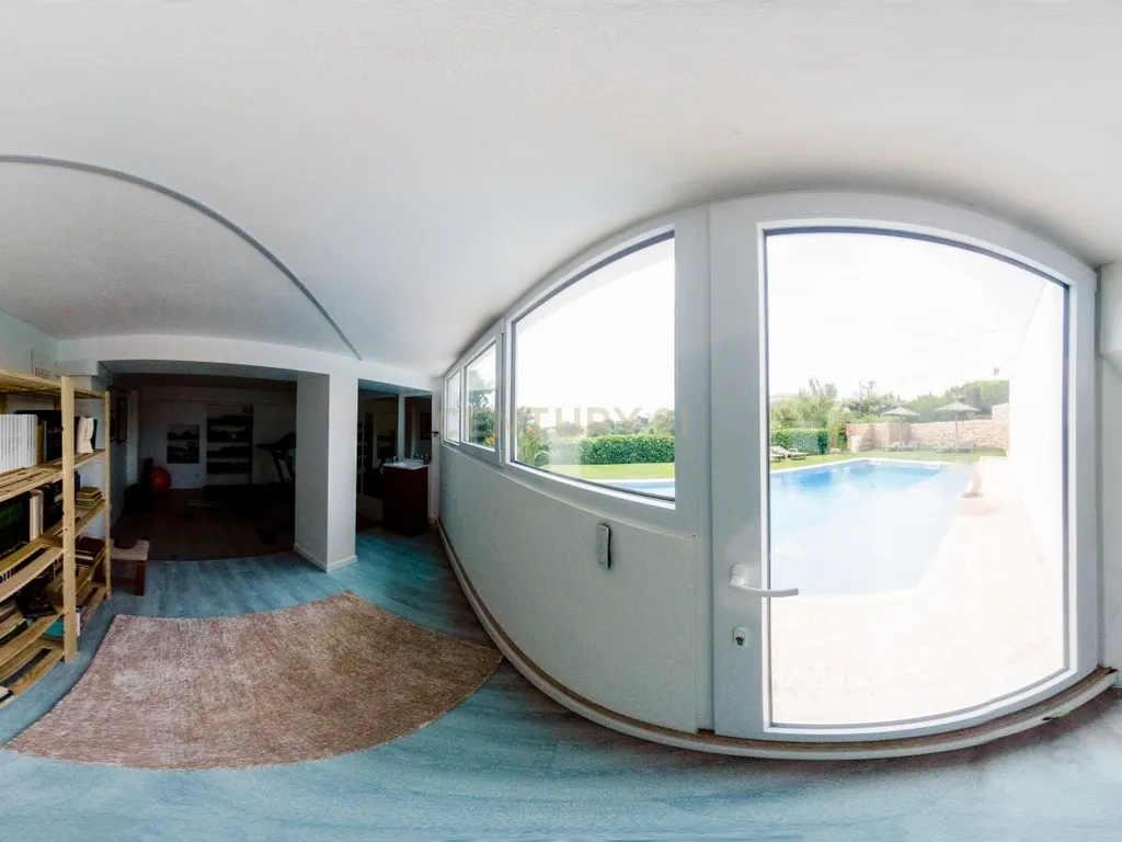 Propriedade com três habitações, piscina aquecida e sauna, num terreno de 10.000 m² - Image 98