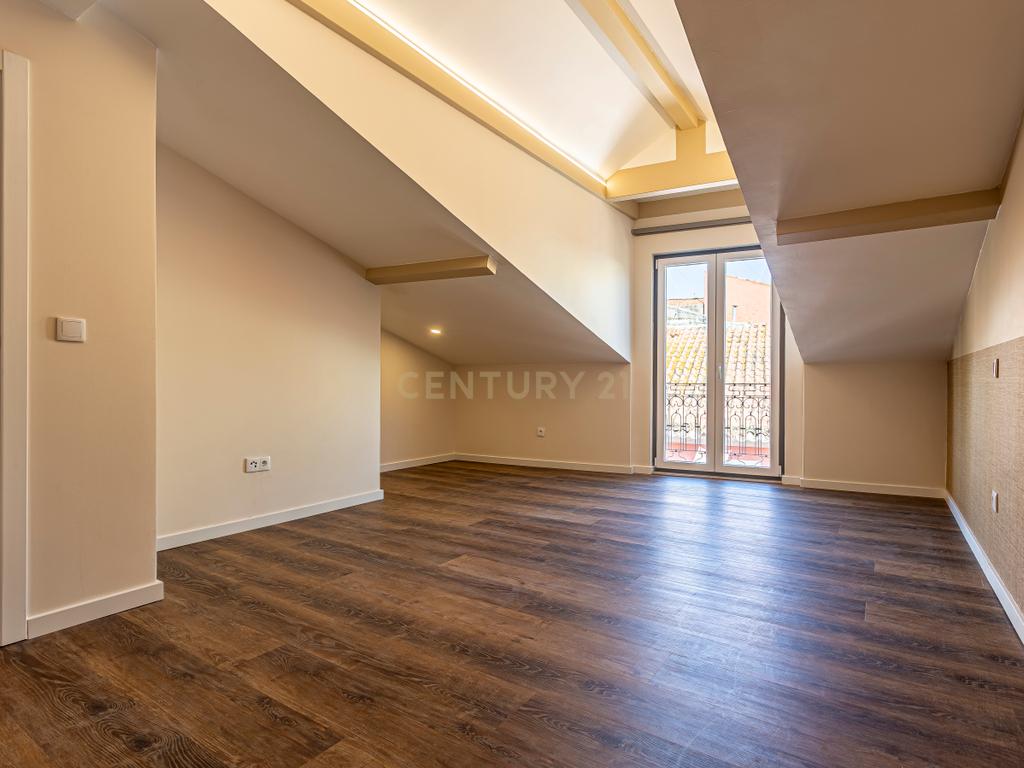 Magnifico Duplex | A Estrear | Centro Histórico de Setúbal | Junto à Sé - Image 25