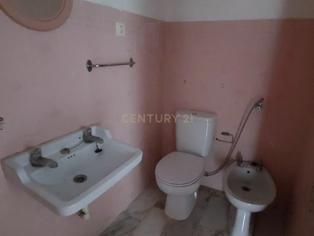 Moradia T3 com Pátio em Portalegre - Oportunidade Única! - Image 21