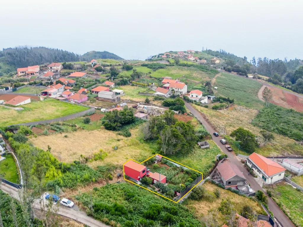 Moradia T1 proveniente de armazém agrícola habitável - Image 33