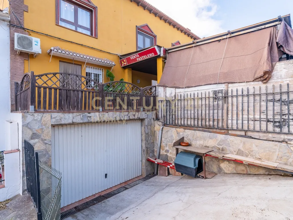 Grande oportunidade de investimento em Villanueva de la Concepción – Negócio de hotelaria em funcionamento - Image 14