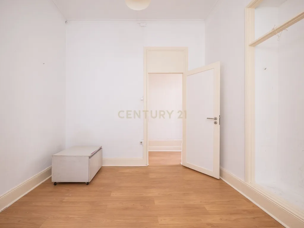 Apartamento T3+1 com varanda | Rua Guerra Junqueiro, Coimbra - Image 14