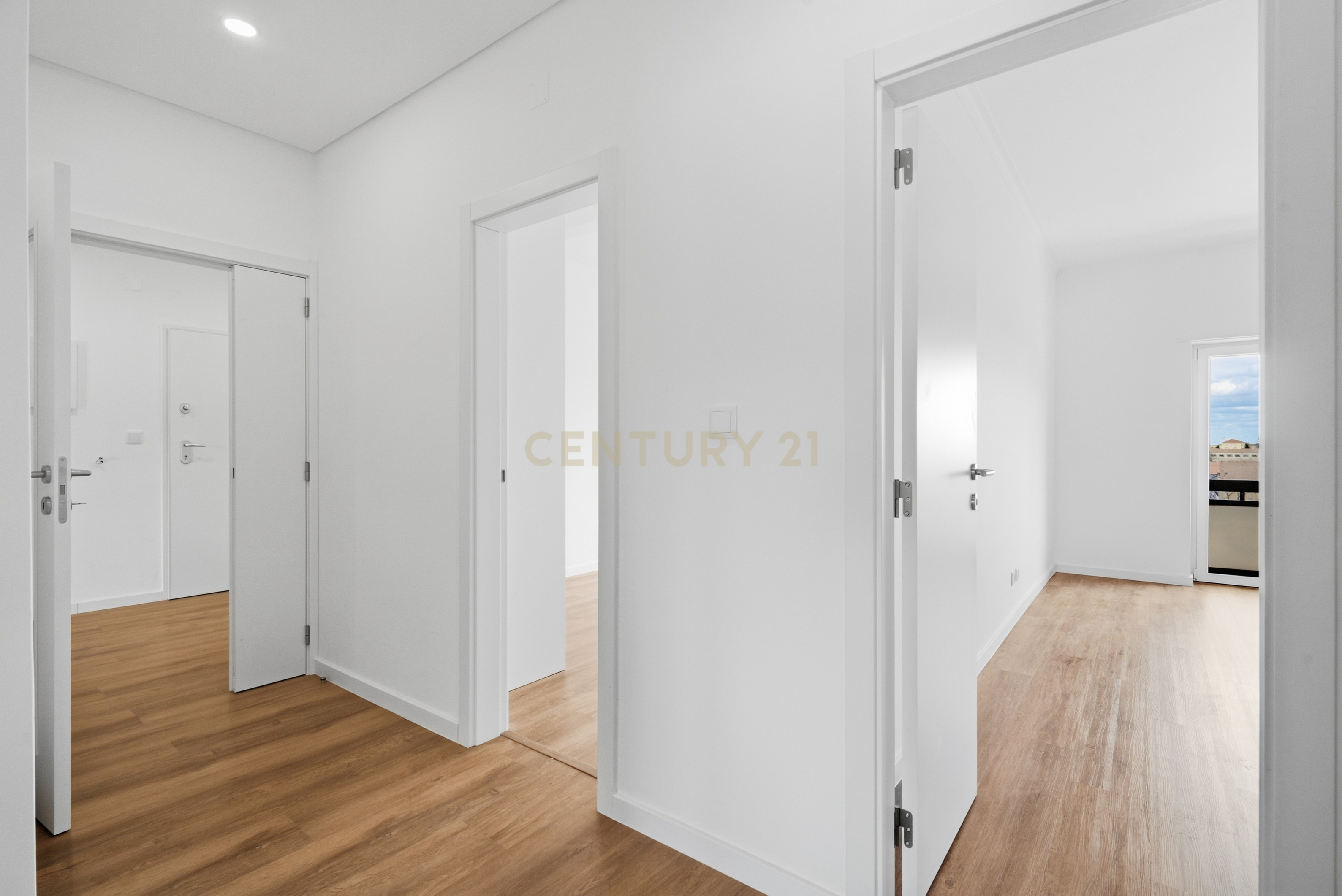 Fotografia 7 de Apartamento T4 Remodelado no Centro do Barreiro