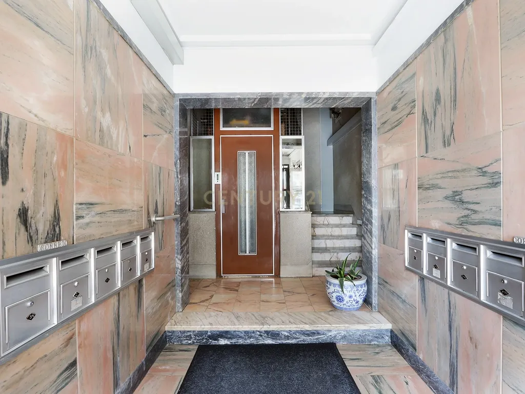 Apartamento T3 em Odivelas com elevador, a 100 mts do Metro. - Image 21