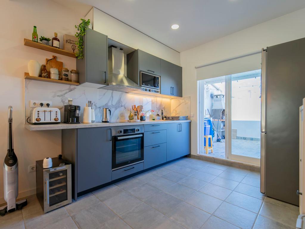Apartamento T1 com Terraços e Vista Panorâmica em Olhão - Image 9
