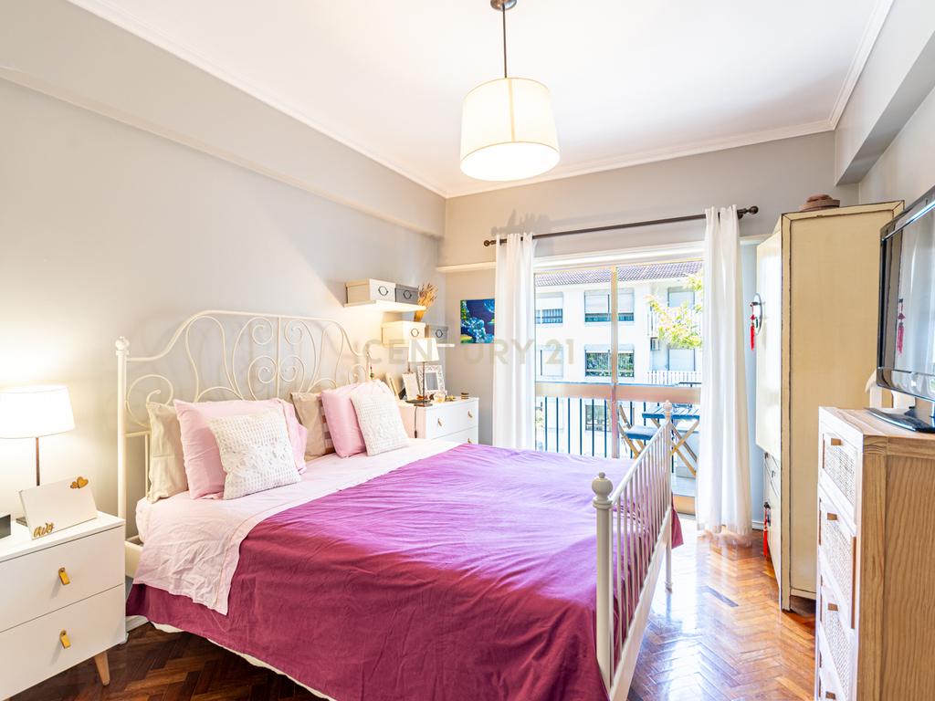 Apartamento T2 Junqueiro - Carcavelos - Cascais com varanda - Image 10