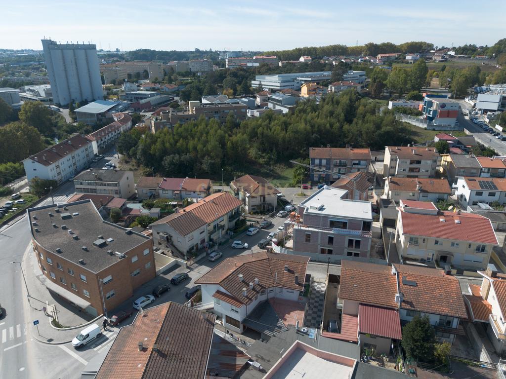 Apartamento T2 na Ponte da Pedra — Gueifães, Maia - Image 11