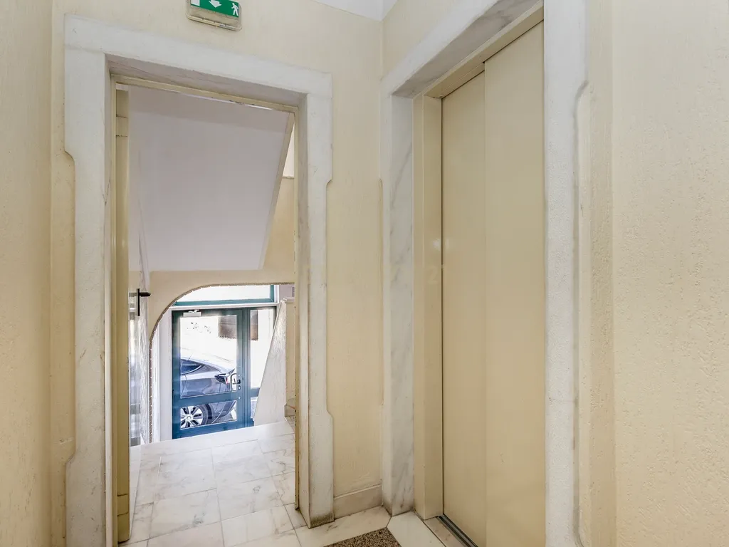 Apartamento T3 com box para arrendamento em Carnaxide - Image 29