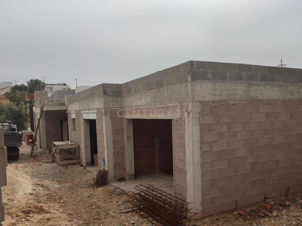 Luxuosa Moradia T3 com Piscina em Loulé, Faro - Chave na mão - Image 1