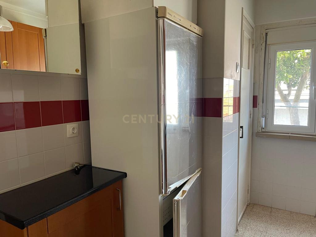 Apartamento T2 em Odivelas - Perto de Todas as Comodidades - Image 16