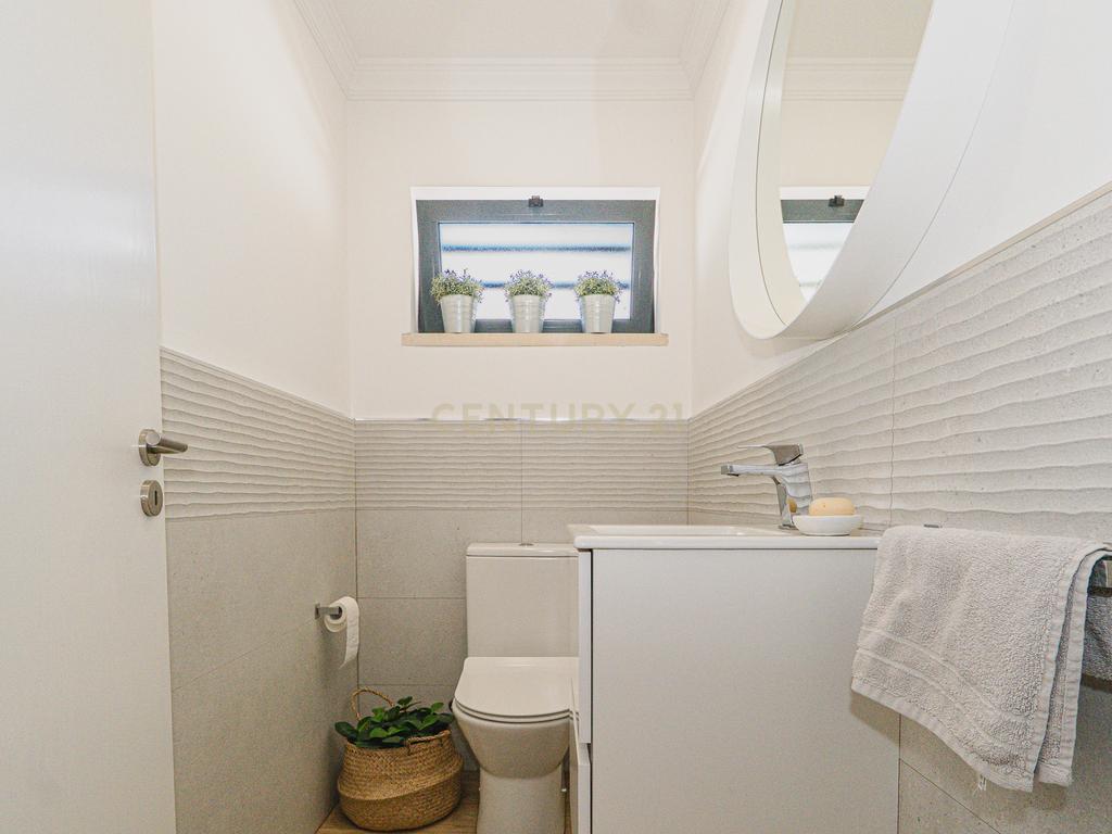 Moradia com 3 Quartos com Piscina - Urbanização Quinta do Rogel - Alcantarilha - Algarve - Image 20