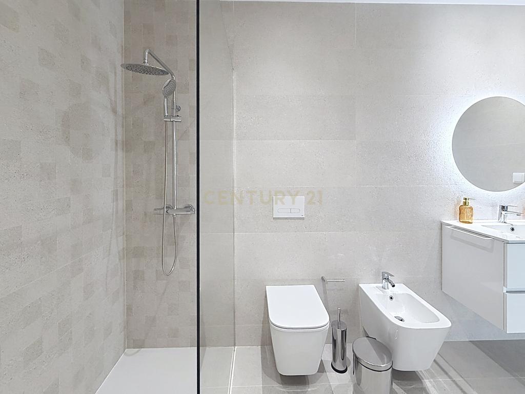 Apartamento Novo com Terraço e Piscina Privativa em Nazaré - Image 39