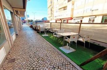 Oportunidade Exclusiva: Pastelaria-Restaurante com Fábrica Própria nas Portas de Benfica - Image 2