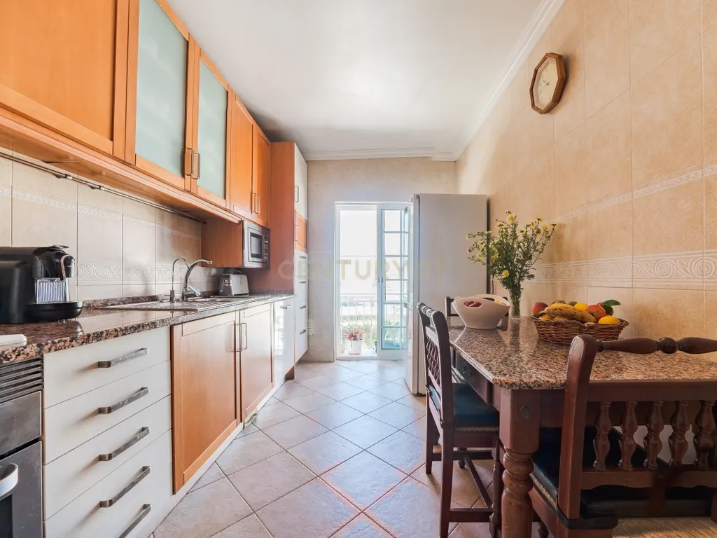 T2 Pinhal General - Quinta do Conde - Image 4